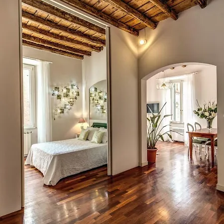 Fresh House Trastevere Rome