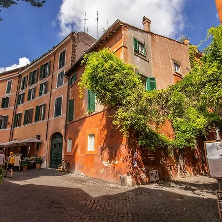 Fresh House Trastevere Rome